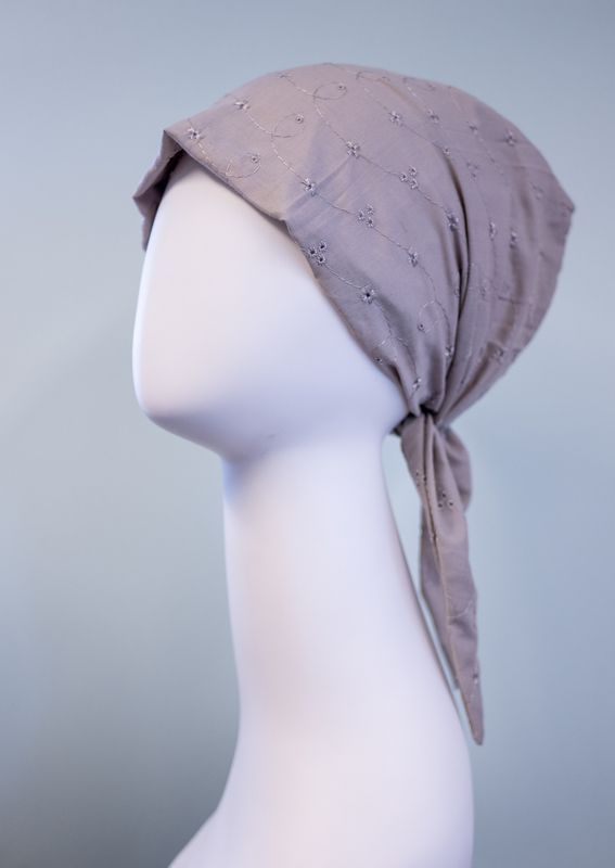 Hodeplagg Eyelet scarf